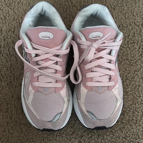 New Balance - Picture 2 of 2